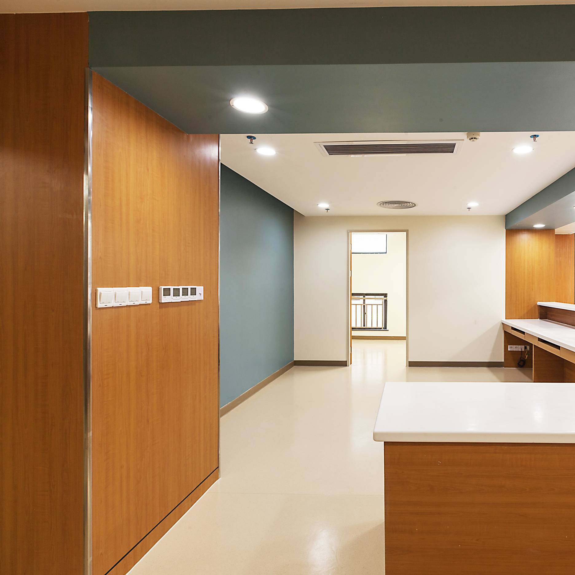 Stainless Steel Corner Guards System